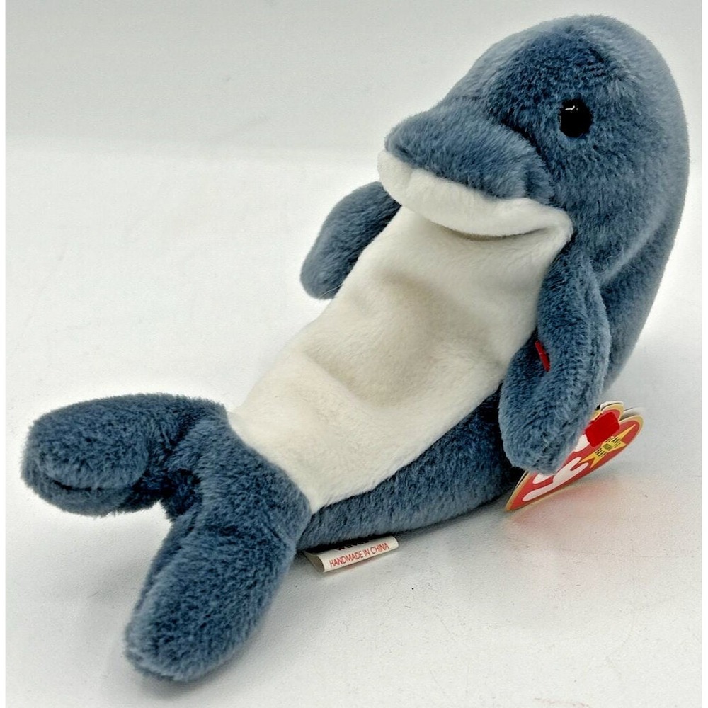 1996 Ty Beanie Baby Waves Gray Retired Whale Plush Toy BB10